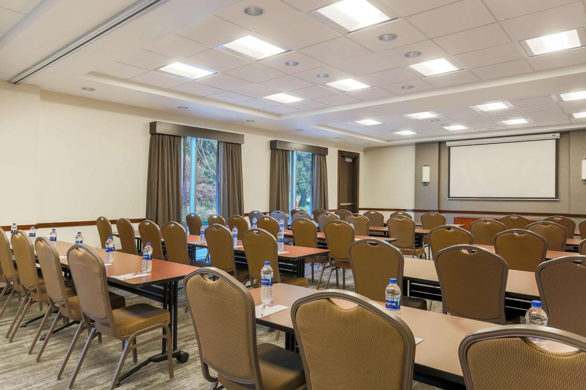 Hyatt Place Uc Дейвис Экстерьер фото
